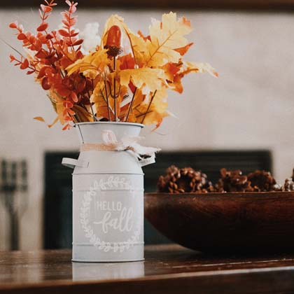 Fall bouqet, clean home